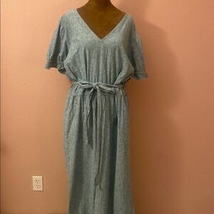 Elegant Green V-Neck Jumpsuit